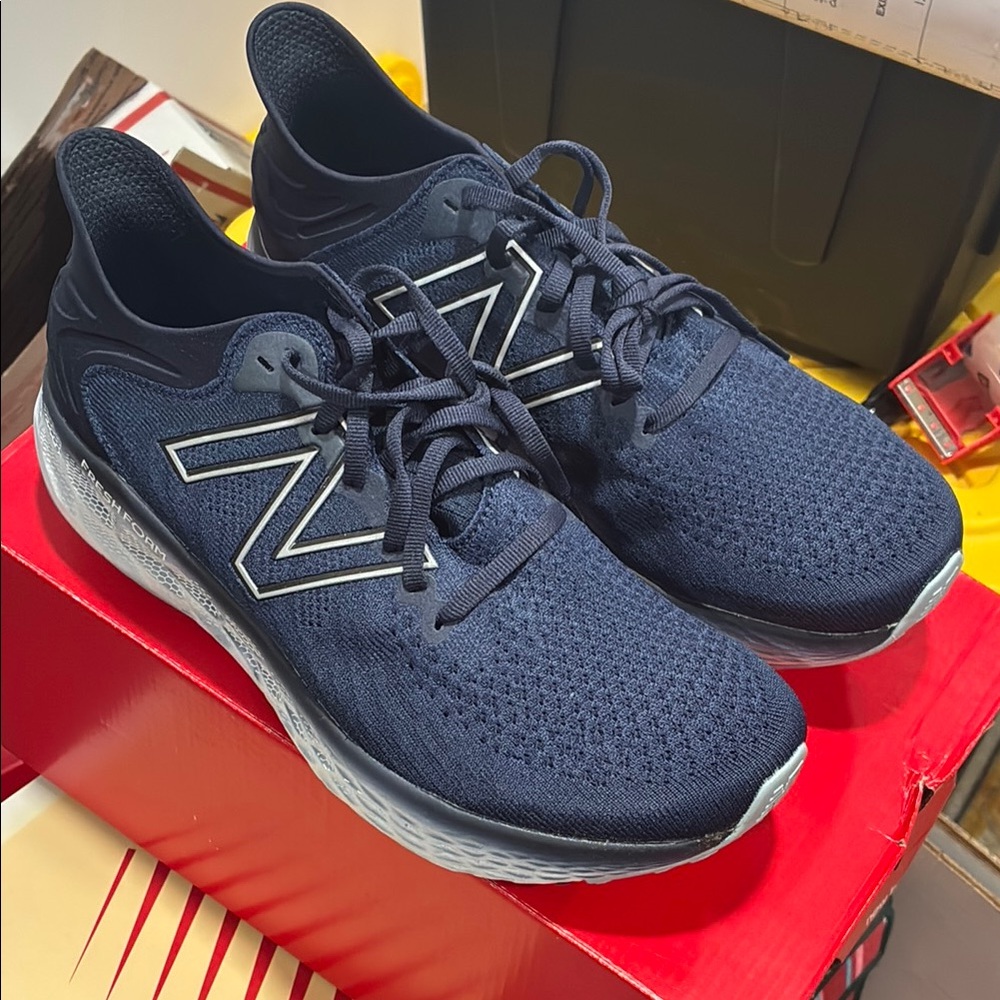 New Balance Men's Navy Running Shoes